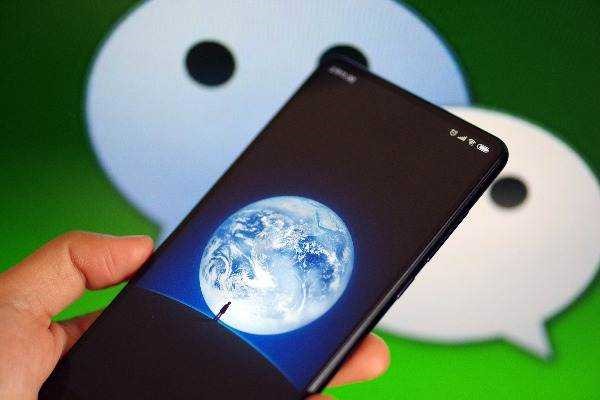 有人说今日头条不太可能替代微信，但会火过微博和知乎，而陌陌有些功能已超越微信，你怎么看？